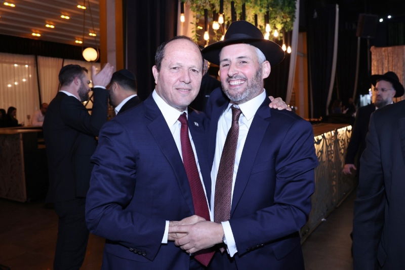 גלריה מרהיבה: כל ה-'מי ומי' בבר המצווה של בנו של השר