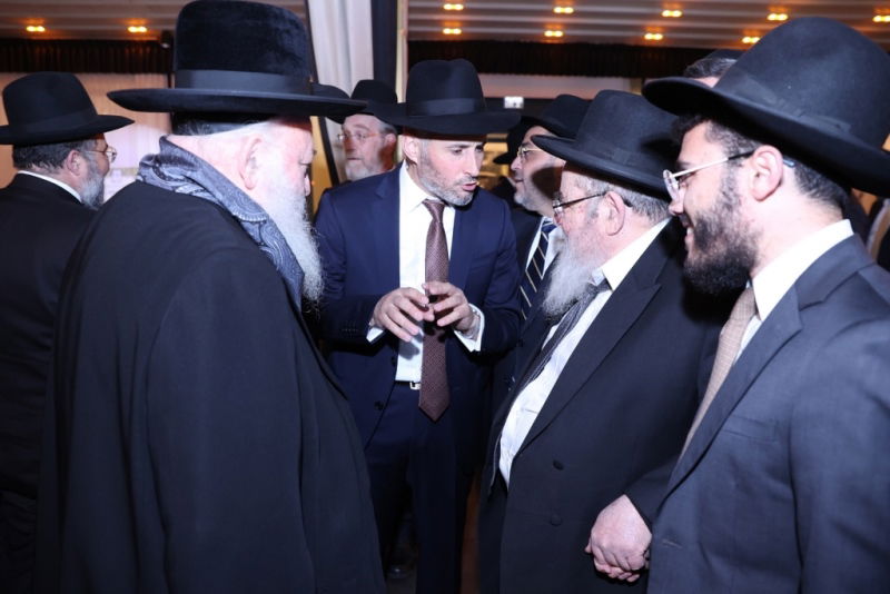 גלריה מרהיבה: כל ה-'מי ומי' בבר המצווה של בנו של השר