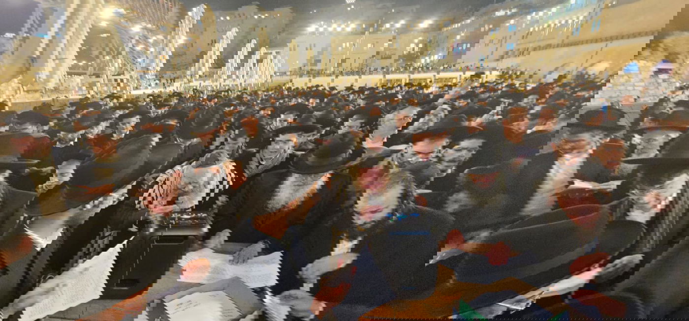 התפילות אמש בכותל המערבי