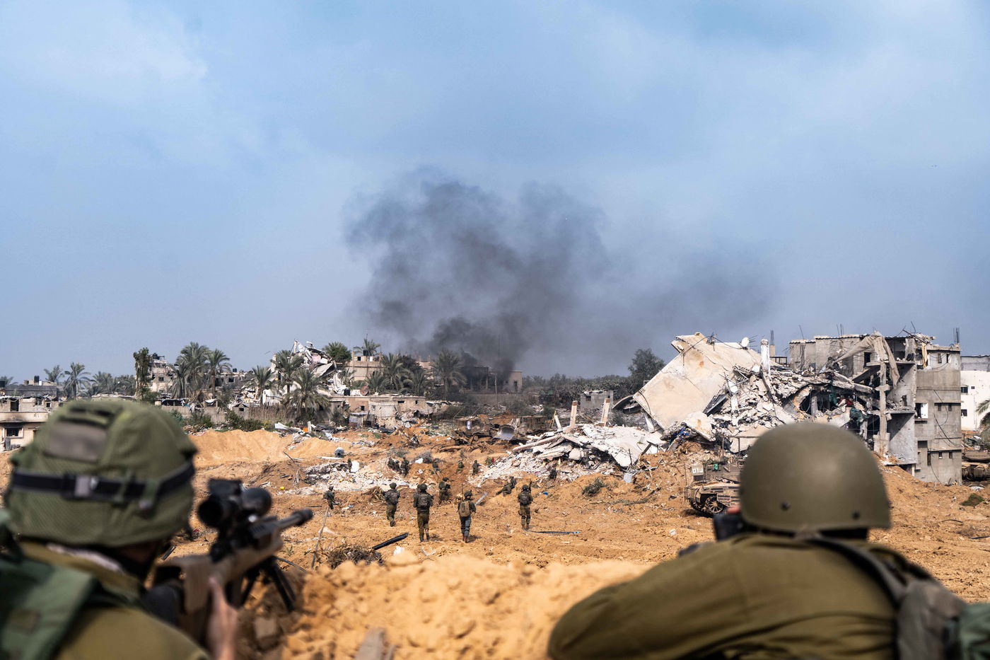 תמונות חדשות: לוחמי צה"ל נלחמים נגד מחבלי החמאס | צפו