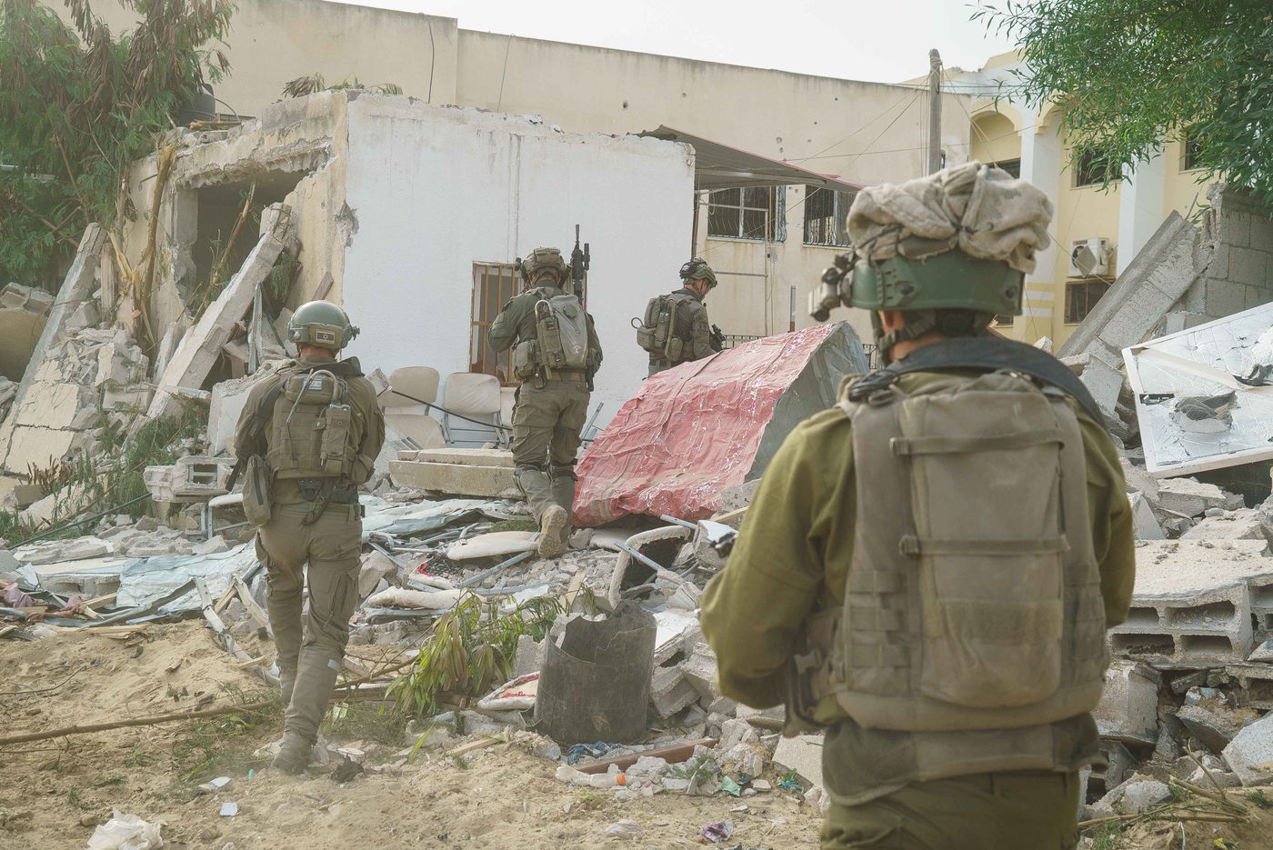 תמונות חדשות: לוחמי צה"ל נלחמים נגד מחבלי החמאס | צפו