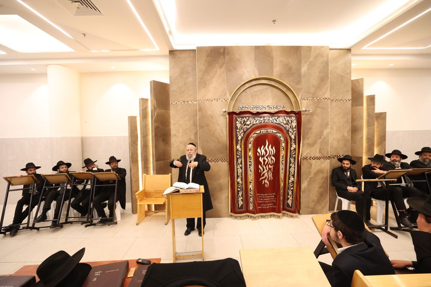 ראש ישיבת אמרי דעת הרב שאול גבאי