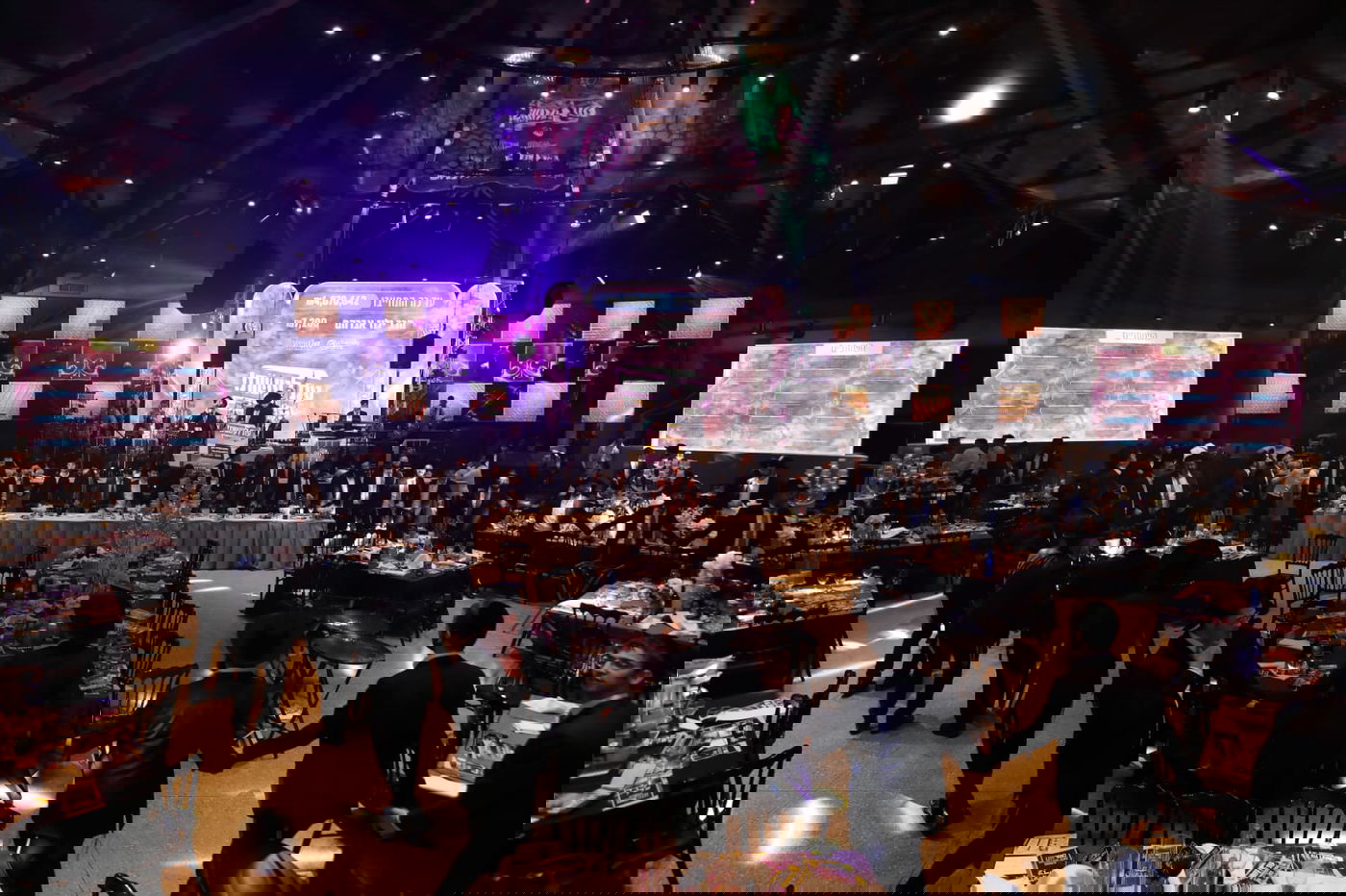 מגבית הענק למען המפונים יצאה לדרך בדינר מיוחד