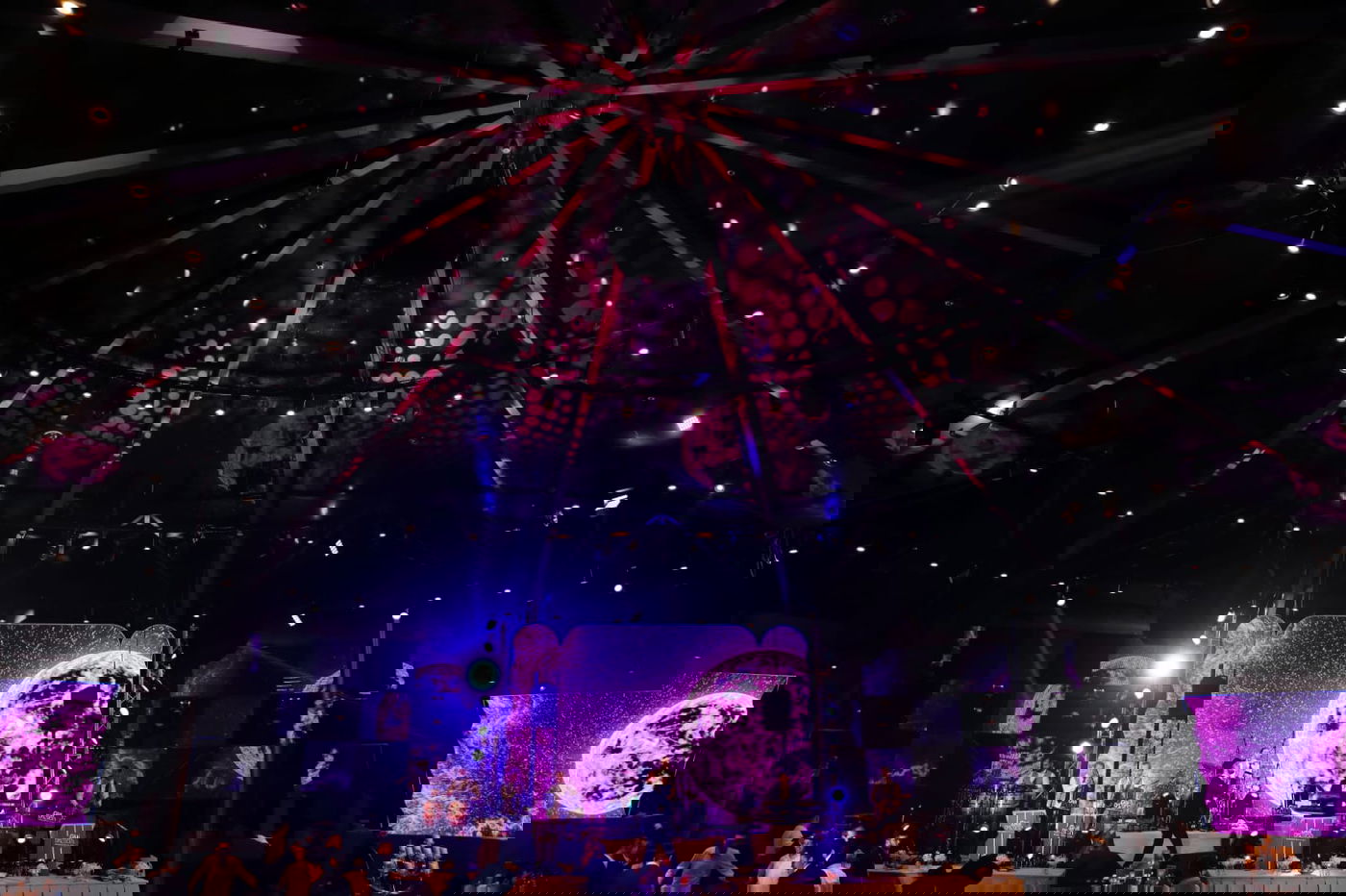 מגבית הענק למען המפונים יצאה לדרך בדינר מיוחד