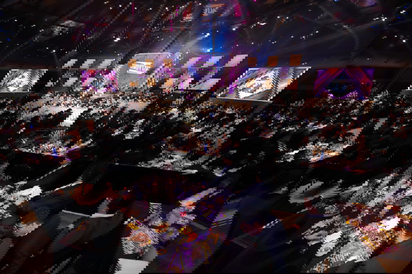 מגבית הענק למען המפונים יצאה לדרך בדינר מיוחד