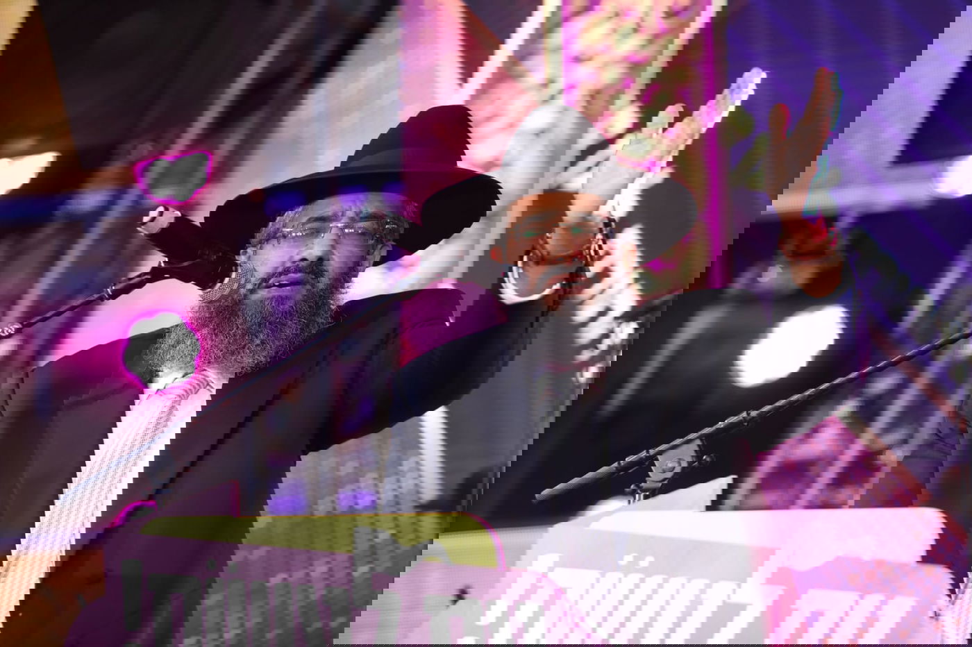 מגבית הענק למען המפונים יצאה לדרך בדינר מיוחד