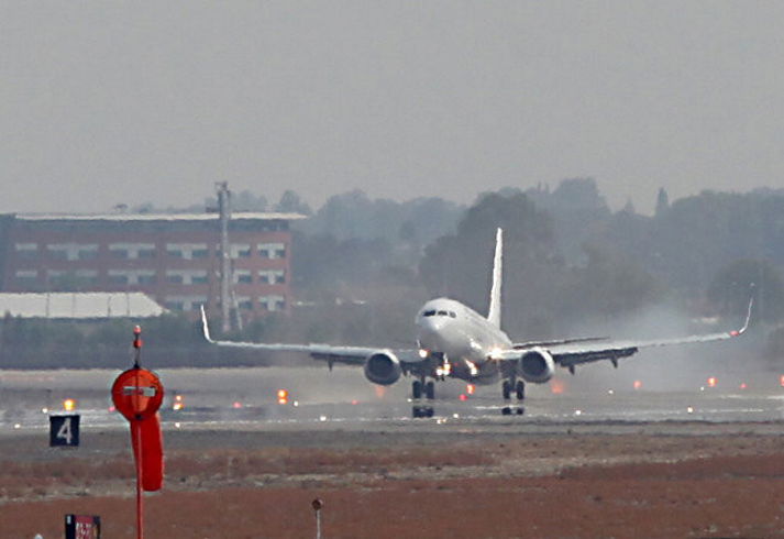 הורדו מהטיסה