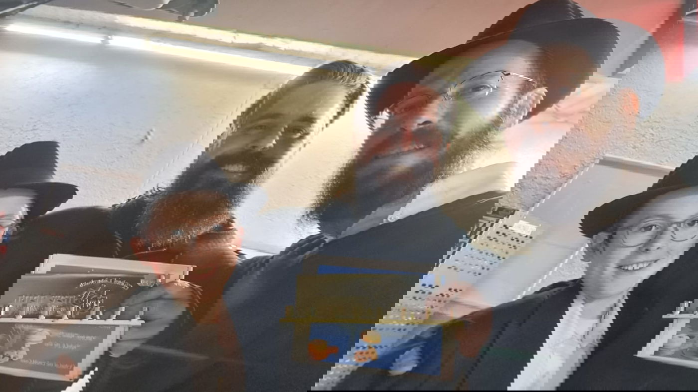 ככה באקראי, פגשנו יהודי בתחנת דלק