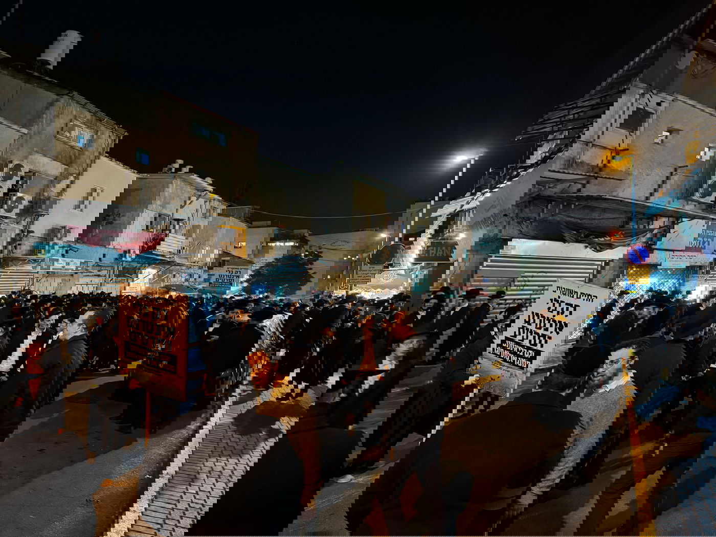 המונים בהלווית המשגיח רבי מתתיהו סלומון זצוק״ל | תיעוד 