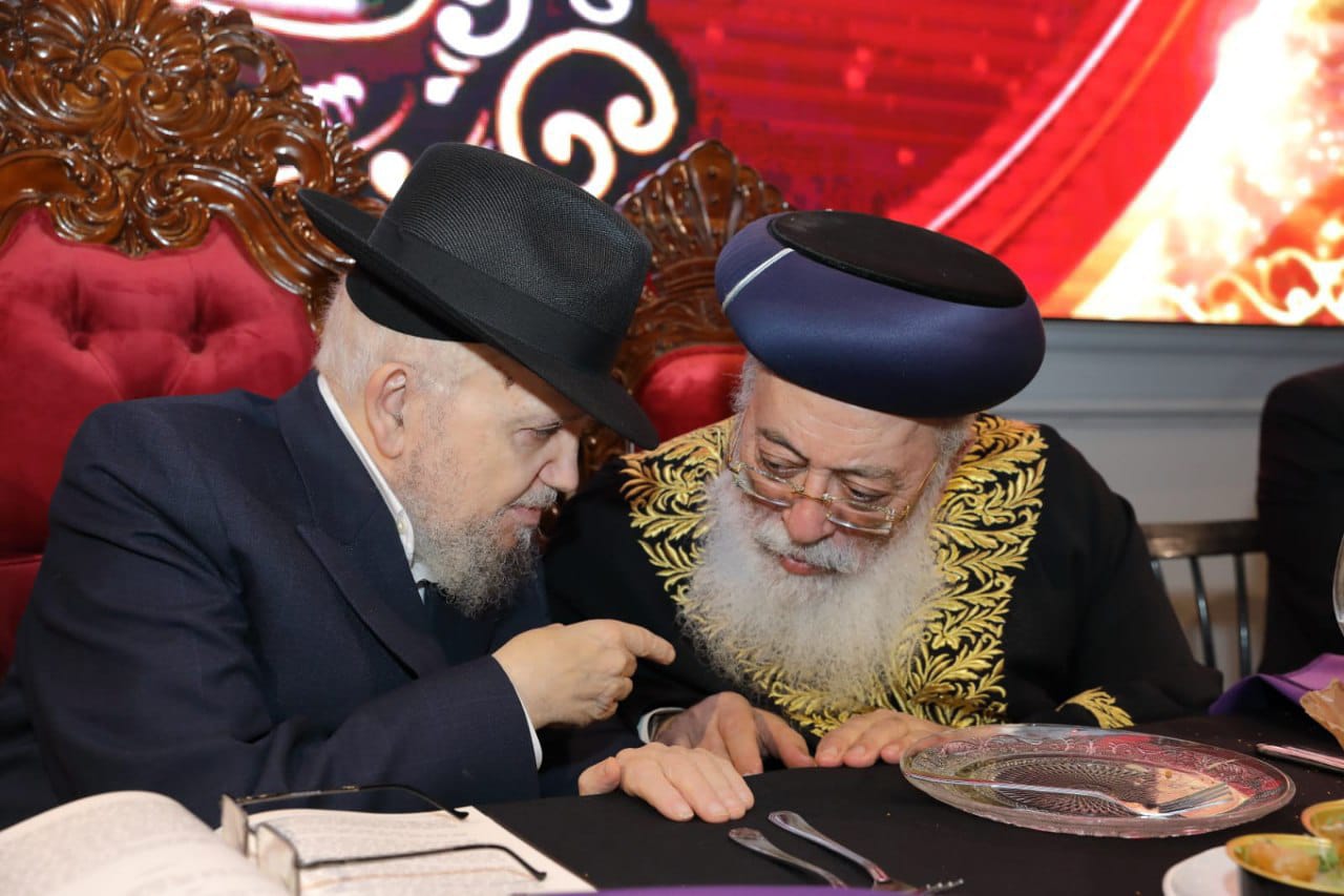 הגרש"מ עמאר עם הגר"מ מאזוז בהילולה