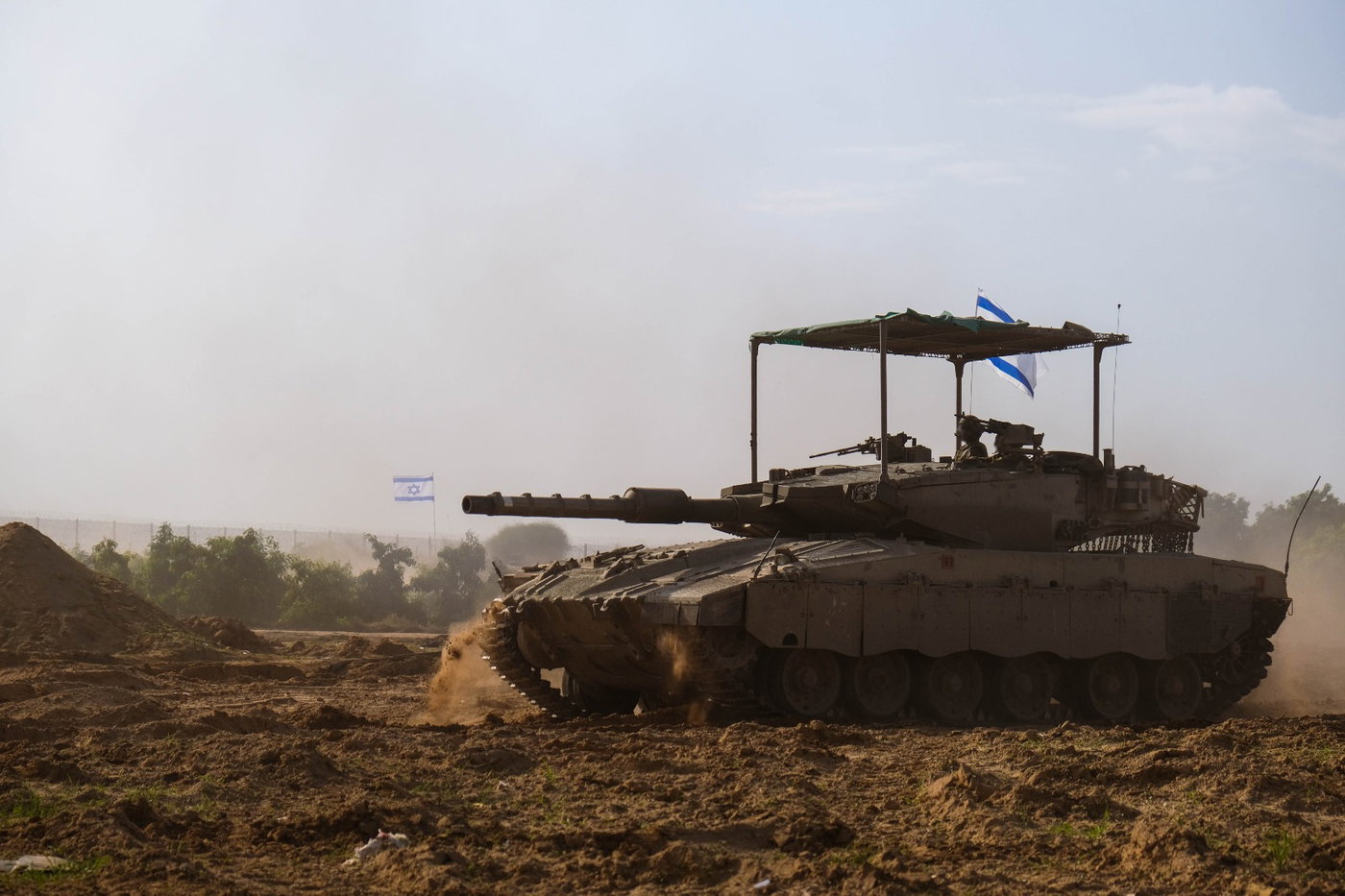 הלוחמים חיסלו מחבלים והשמידו עמדות שיגורי רקטות | צפו