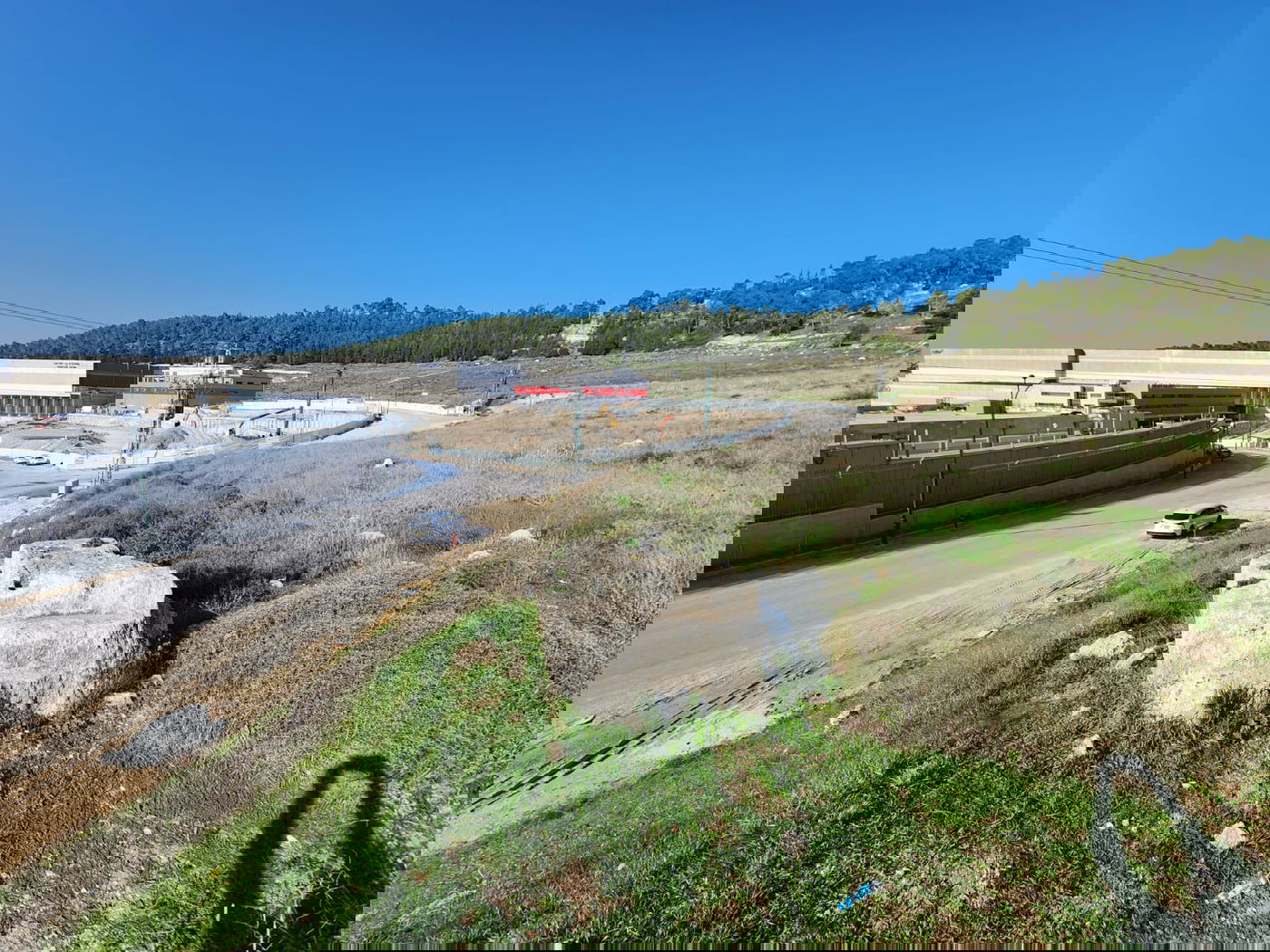 מזבח מנוח באזור התעשיה הרטוב