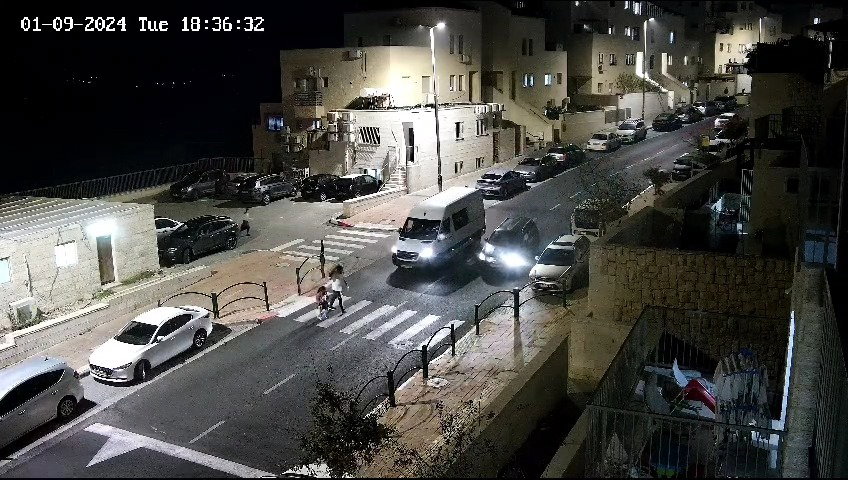 כך זה נראה ממצלמת אבטחה סמוכה