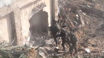 ״אני זורק רימון, מחבל נפל": תיעוד ממצלמות הגוף של לוחמי הקומנדו בחאן יונס