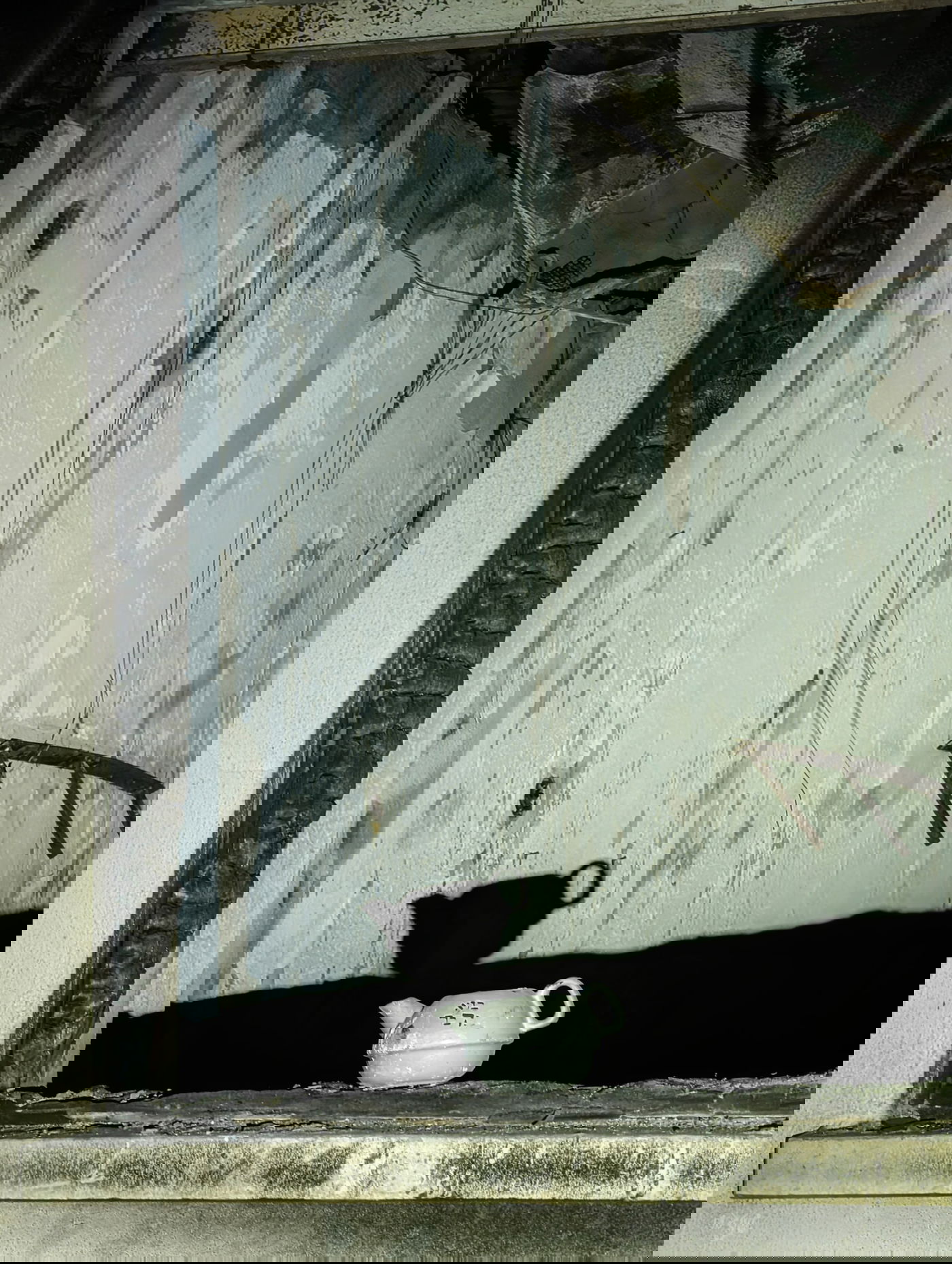 לא לכל תמונה יש 'תיאור', לפעמים השתיקה רועמת מספיק