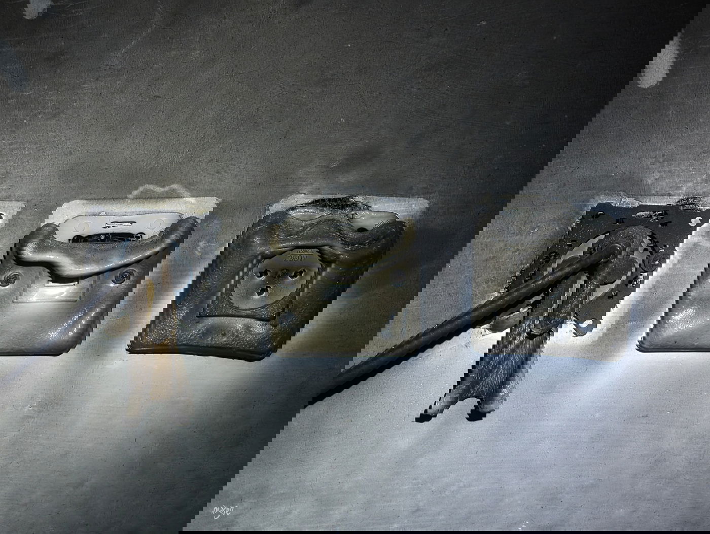 שקעים שרופים מספרים בדממה את אשר אירע