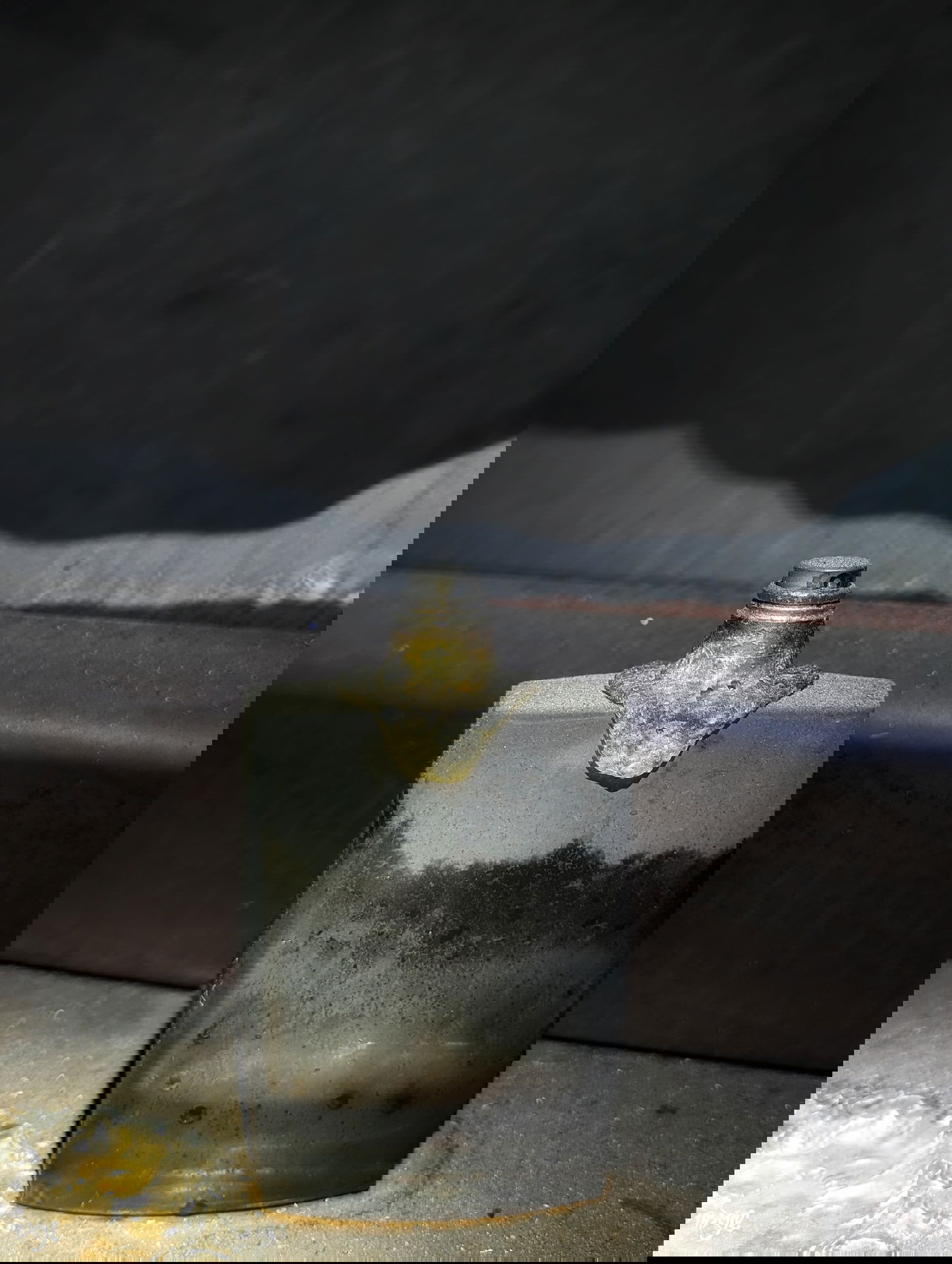 היא כבר לא תתבשם ולאו דווקא בגלל שהבושם נהרס אלא כי שם למעלה קיבלוה מלאכי הכבוד בכבוד השמור רק להרוגי מלכות והיא תתבשם ישר מפיהם של קדושי וצדיקי עליון