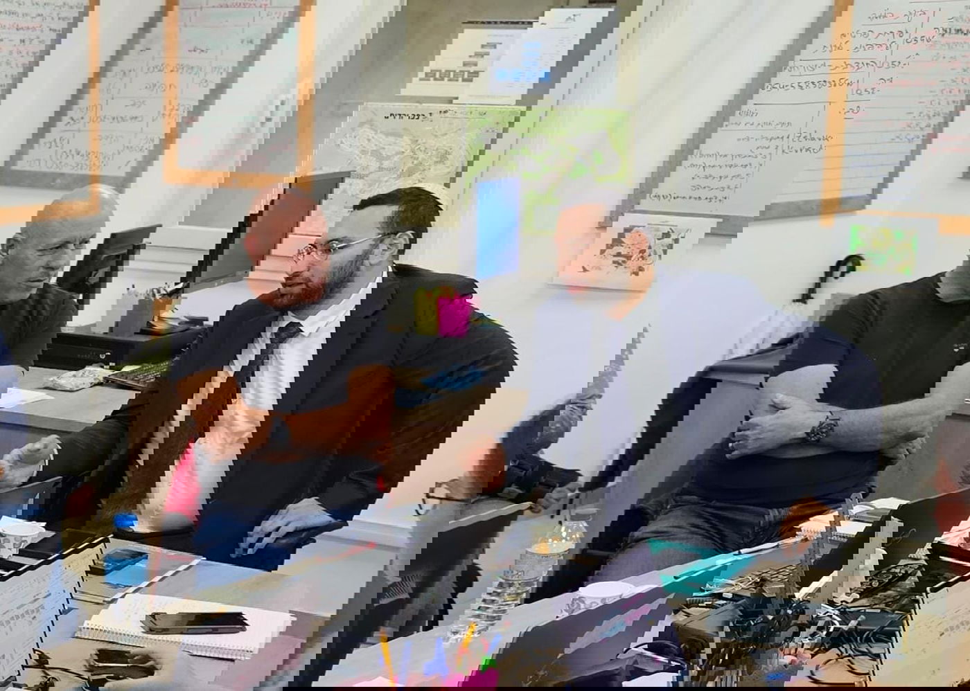 השר וסרלאוף בפגישה עם אייל שמואלי