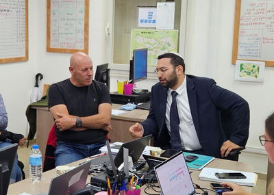 השר וסרלאוף בפגישה עם אייל שמואלי 