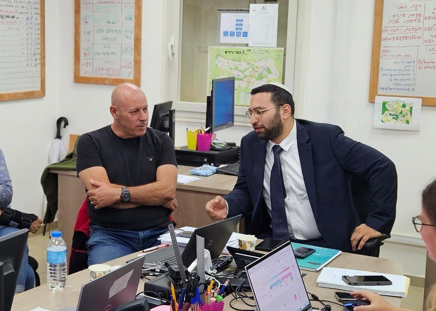 השר וסרלאוף בפגישה עם אייל שמואלי