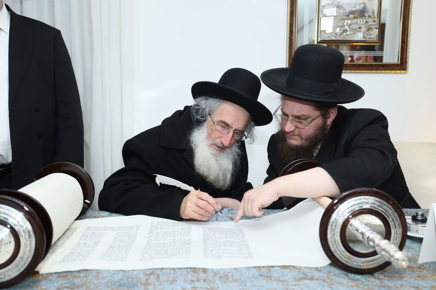 הכנסת ספר תורה לבית הכנסת נועם השם