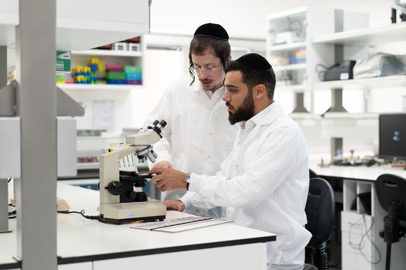 סטודנטים חרדים במסלול מדעים