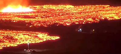 פועלים לעצור את הלבה באיסלנד, הבוקר 