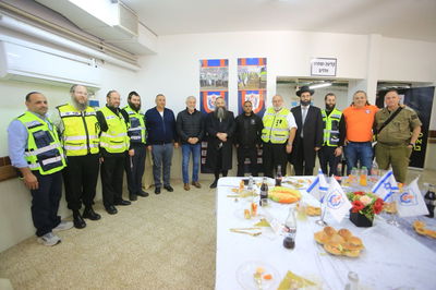 ח"כים בביקור בבסיס זק"א ת"א