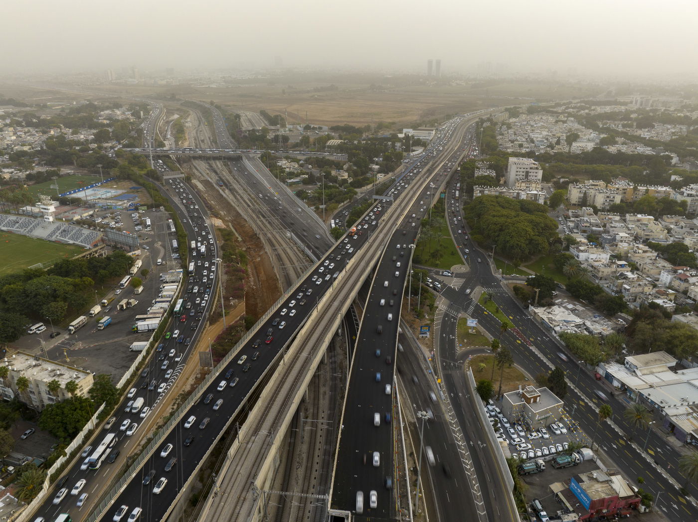 עומס בנתיבי איילון