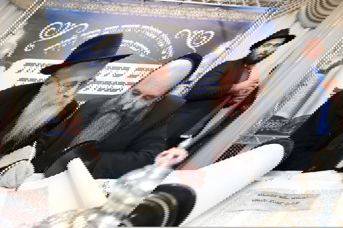 הגאון רבי בנימין לרר, רב קהילת חב״ד זוועיל בביתר עלית