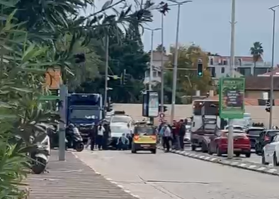 פיגוע משולב ברעננה: מחבל דקר ודרס לפחות 17 בני אדם; נקבע מותה של הפצועה אנוש