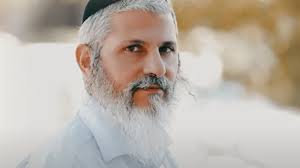 בנימין שוקרון בסינגל חדש: "שערי תהילה"