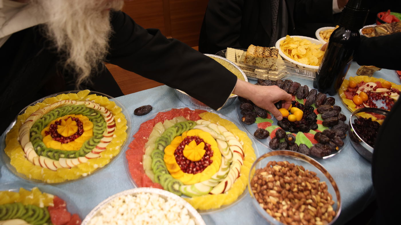 סדר ט"ו בשבט בקבר הרשב"י במירון | ארכיון