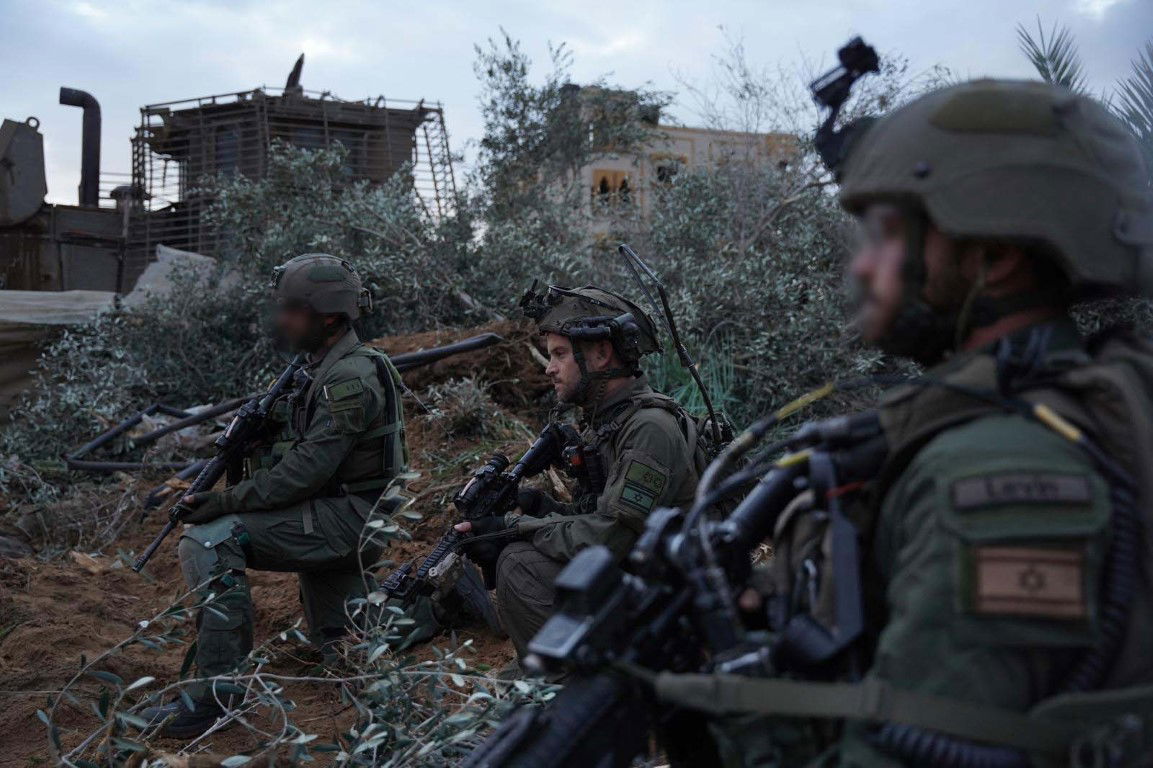 במחנה האימונים של חמאס: הלוחמים מצאו דגם טנק ישראלי