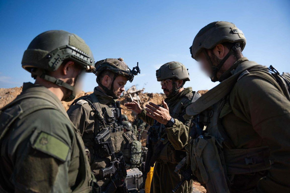 במחנה האימונים של חמאס: הלוחמים מצאו דגם טנק ישראלי