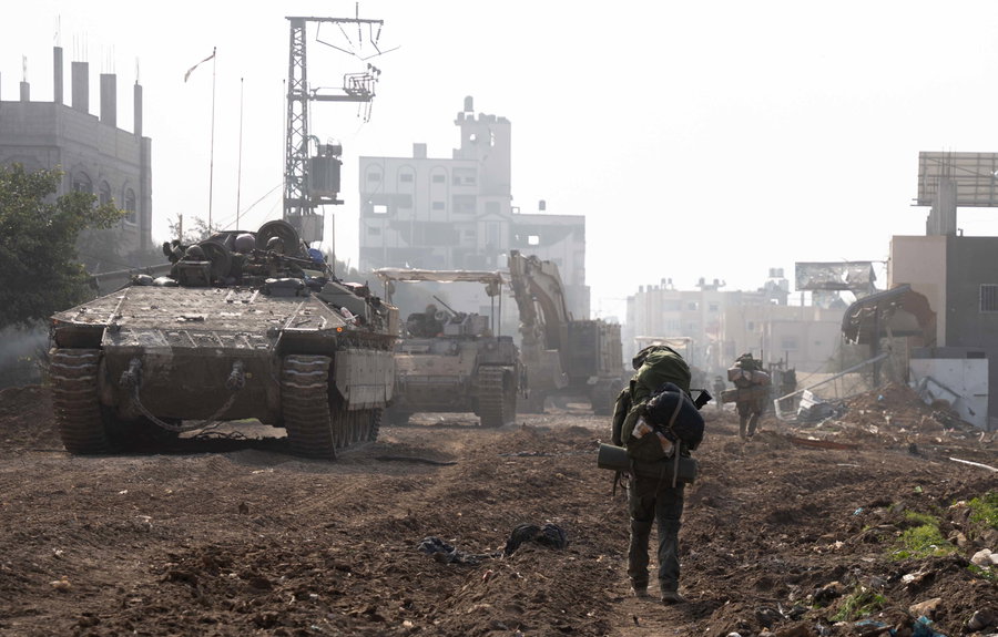 עורך סרטוני החטופים בעזה חוסל בתקיפה אווירית; צה"ל תוקף בלבנון ובעזה | מתעדכן