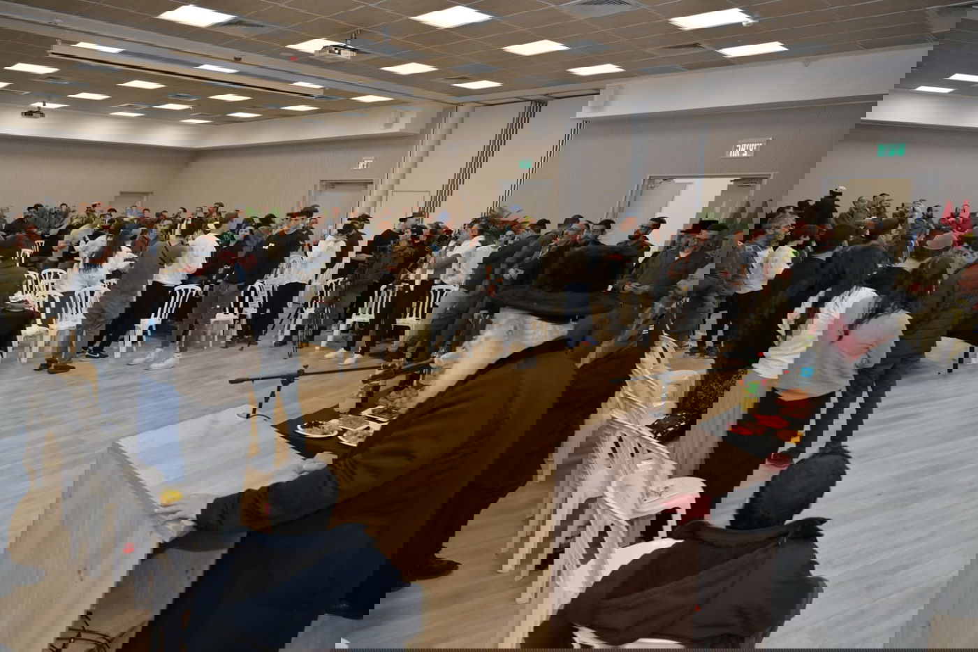 הרב גרוסמן בביקור במחנה שורה: "עם ישראל חייב לכם הכרת הטוב"