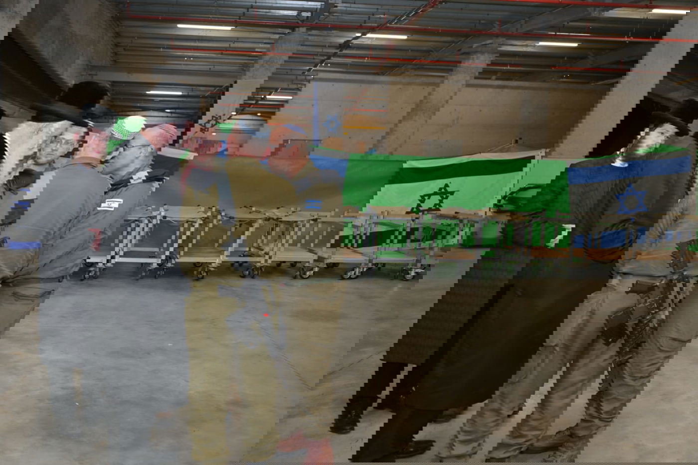 הרב גרוסמן בביקור במחנה שורה: "עם ישראל חייב לכם הכרת הטוב"