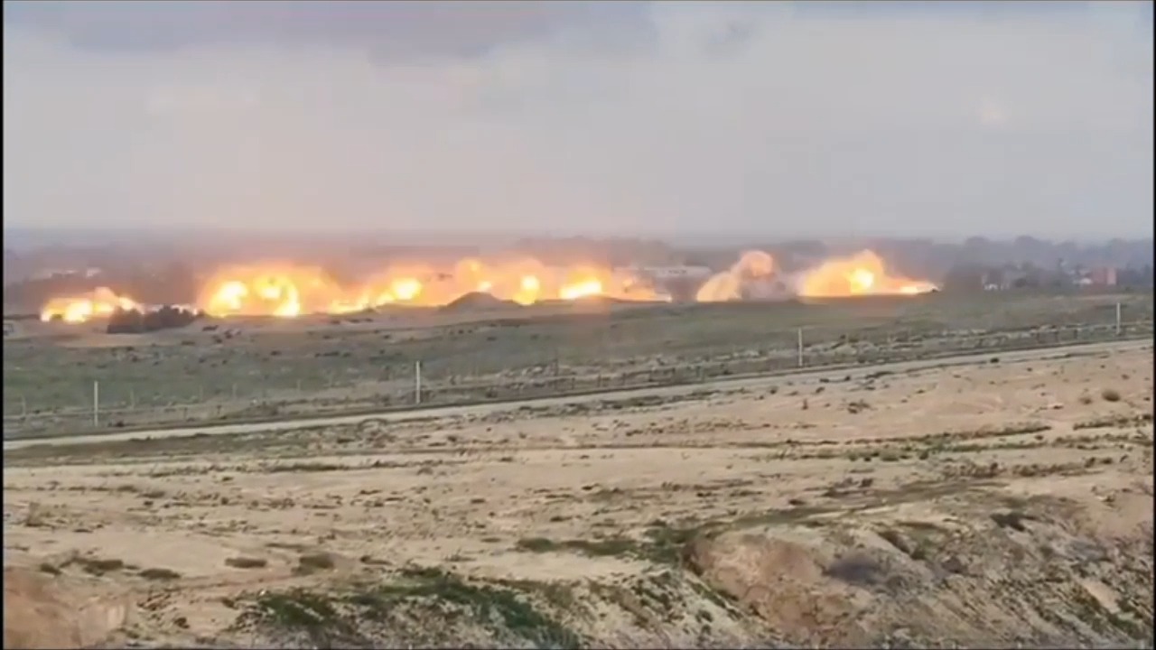 השמדת המבנים בשכונת אל-מע'אזי