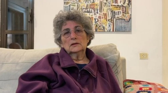בעברית, בלי תגובה: החטופה שחזרה את המפגש עם סינוואר