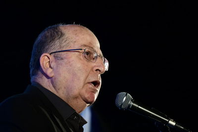 האשמות קשות. יעלון