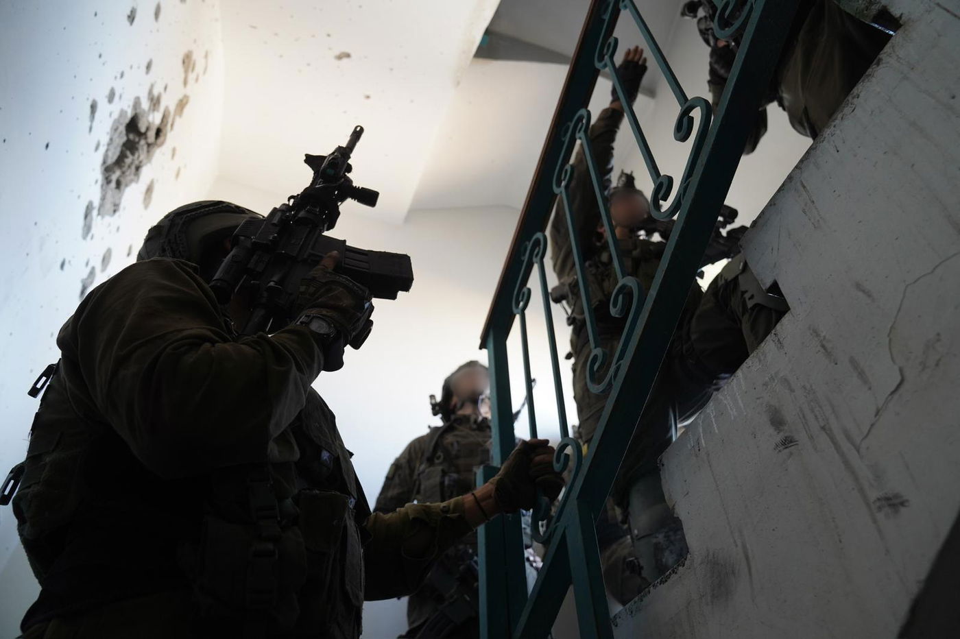 הלוחמים פושטים על יעדי חמאס בחאן יונס | עשרות מחבלים חוסלו