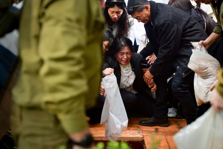 ים של דמעות: הלוויה קורעת לב ללוחם שנפל באסון הקריסה