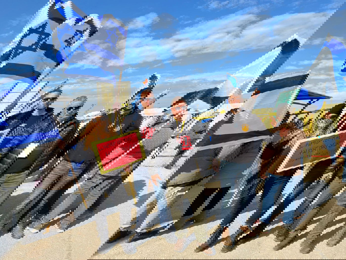 בכיר תדרך נגד חוסמי כרם שלום; כך הגיב אח החטוף בעזה