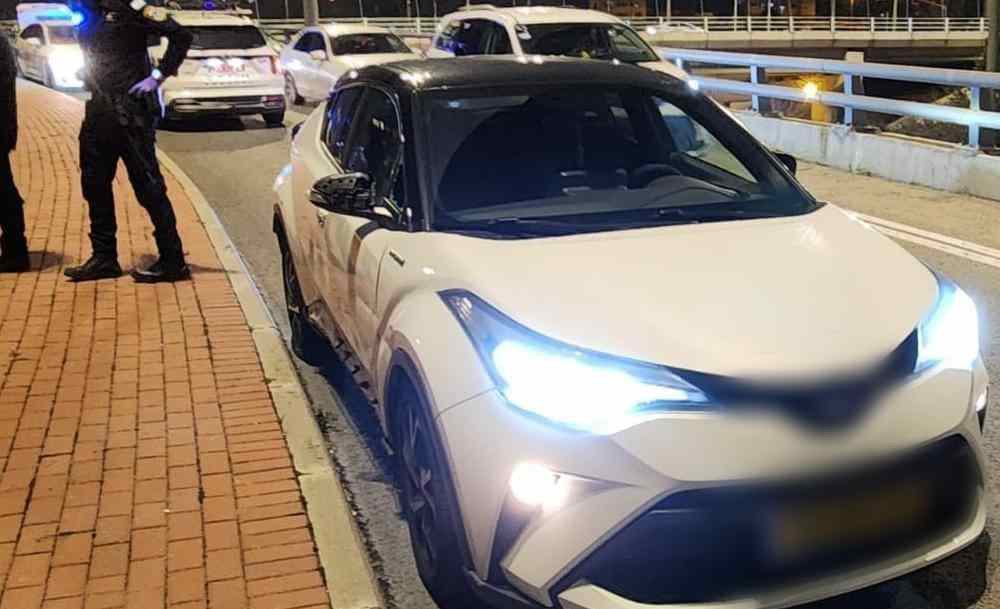 שב"ח פלסטיני גנב רכב והחל להשתולל בכביש; דרס ופגע