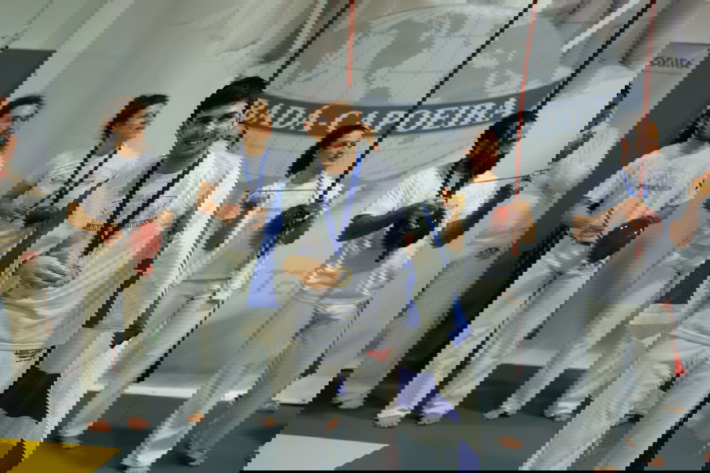 מיק חייט חוגג מקום רביעי