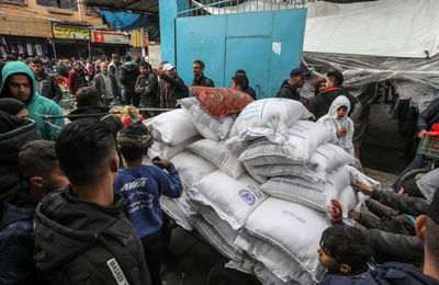 קונים אוכל בעזה בזמן המלחמה