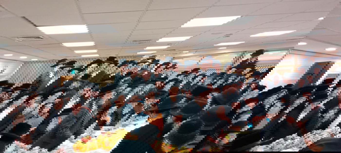 טיש ט"U בשבט בקאליב