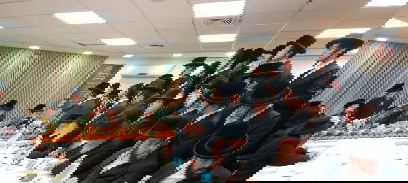 טיש ט"U בשבט בקאליב