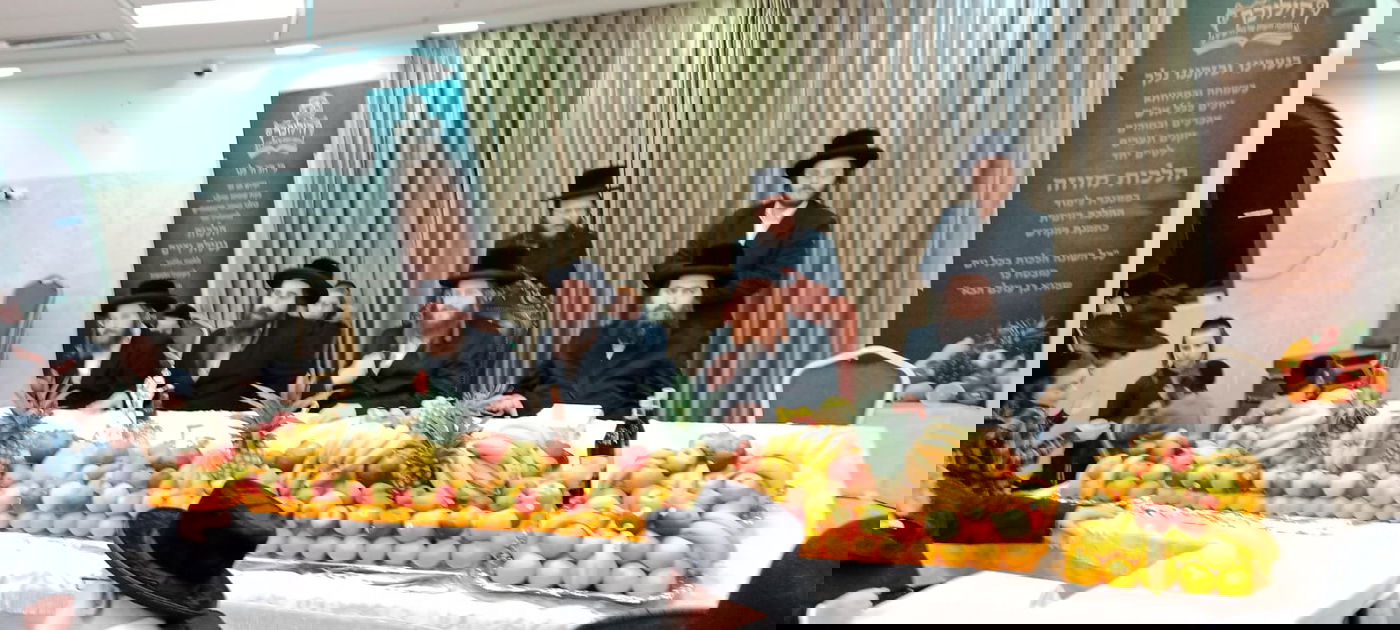 טיש ט"U בשבט בקאליב